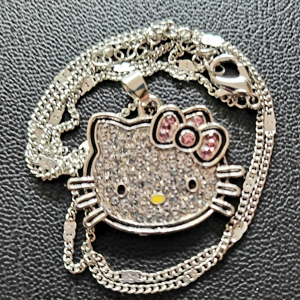NWT Hello Kitty Necklace - Picture 3 of 3